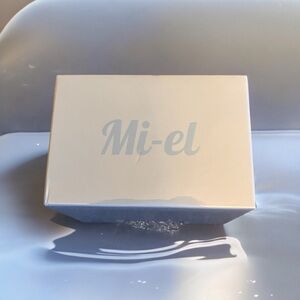 Mi-El skincare Honey infused hydration mask